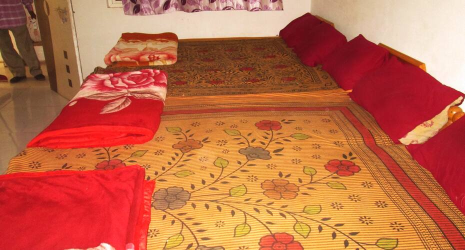 Kolkatta Guest House, Omkareshwar 4